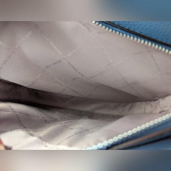 Michael Kors Maisie Medium Pebbled Leather 2-in-1 Backpack Denim (NWT) - Picture 8 of 12